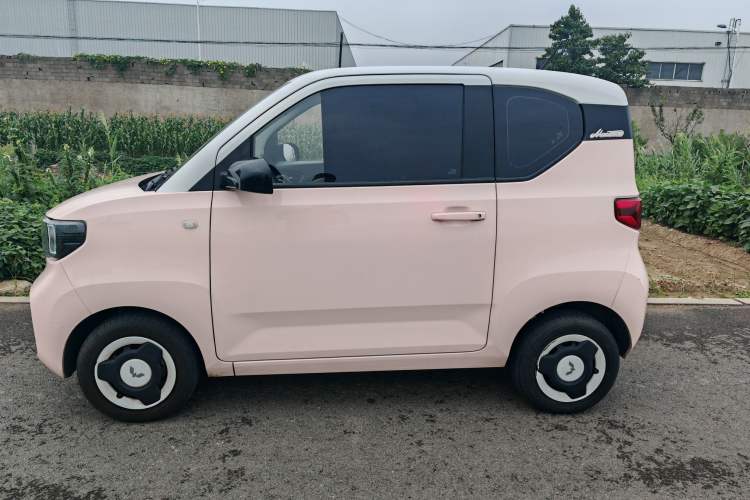 Used Wuling Hongguang MINIEV 2021 Macaron Premium Model – Lithium Iron Phosphate