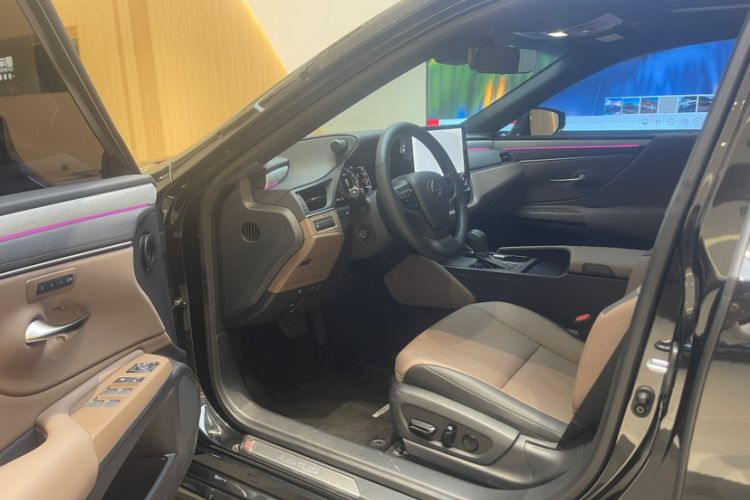 Used Lexus ES 2025 200 Premium Edition