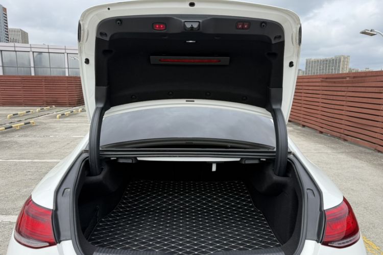 Used Mercedes-Benz CLS 2018 CLS 300 Luxury Model Trunk