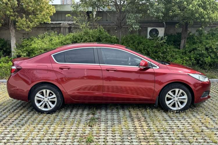 Used Chevrolet Cruze 2016 1.5L Automatic Stylish Sunroof Version Exterior 3