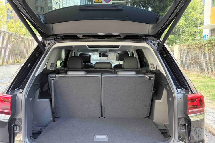 Used Volkswagen Teramont 2024 380TSI All-Wheel Drive Longyao Edition Trunk