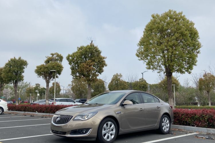 Used Buick Regal 2015 2.0L Leading Fashion Edition