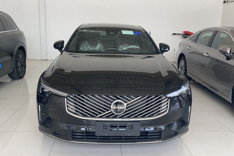 Used Volvo S90 2026 B5 Zhiyuan Luxury Edition
