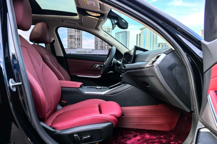 Used BMW 3 Series 2025 325Li M Sport Package Interior 4