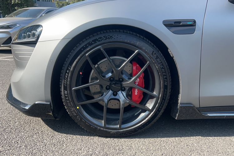 Used Hima Luxeed S7 2024 Max RS Four-Wheel-Drive Performance Edition
