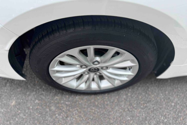 Used Toyota Allion 2021 2.0L Ambition Edition
