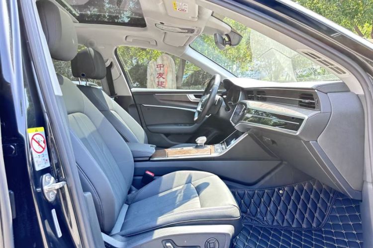 Used Audi A6 2020 allroad quattro Explorer 55 TFSI Prestige Off-Road Model
