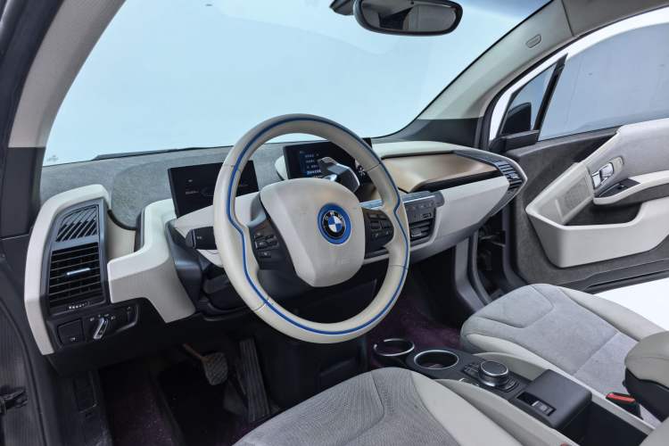 Used BMW i3 2019 Fast Charging Edition
