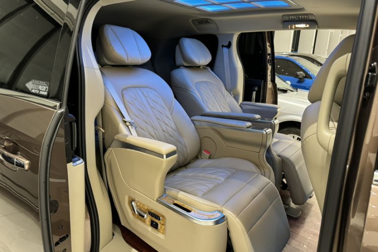 Used Buick GL8 2018 28T Luxury Model China VI Standard Interior 7