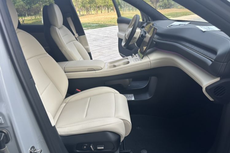 Used Nio ES6 2024 75 kWh
