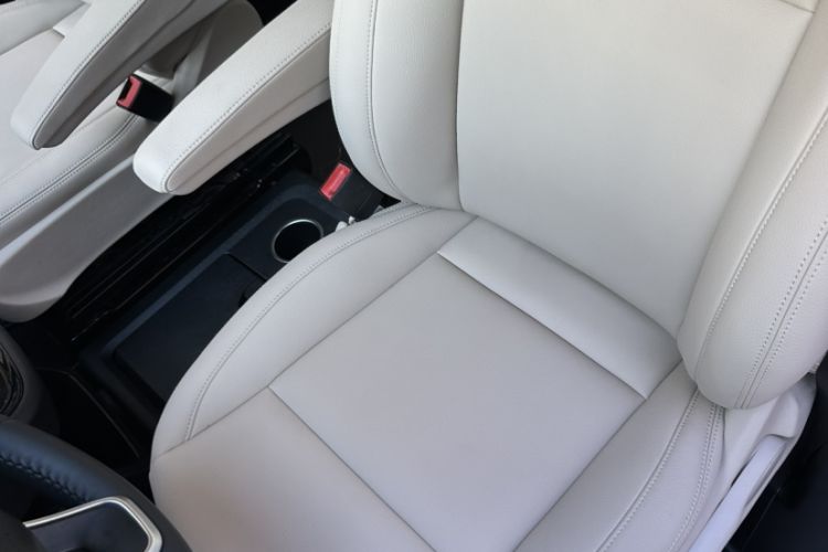 Used Mercedes-Benz Vito 2016 2.0T Elite Edition Interior 5