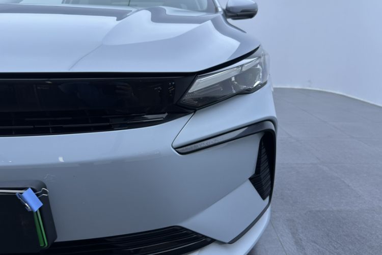 Used Geely Auto Emgrand L HiP 2024 Champion Edition 1.5TD-DHT Pro 100KM Excellence Model
