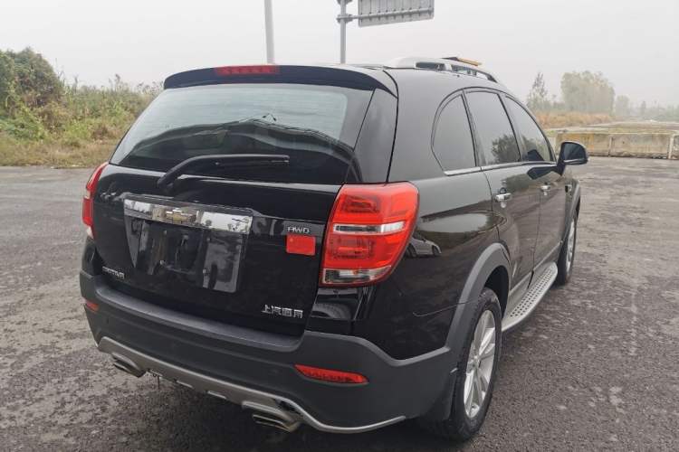 Used Chevrolet Captiva 2017 2.4L 4x4 Flagship Edition 7-Seater