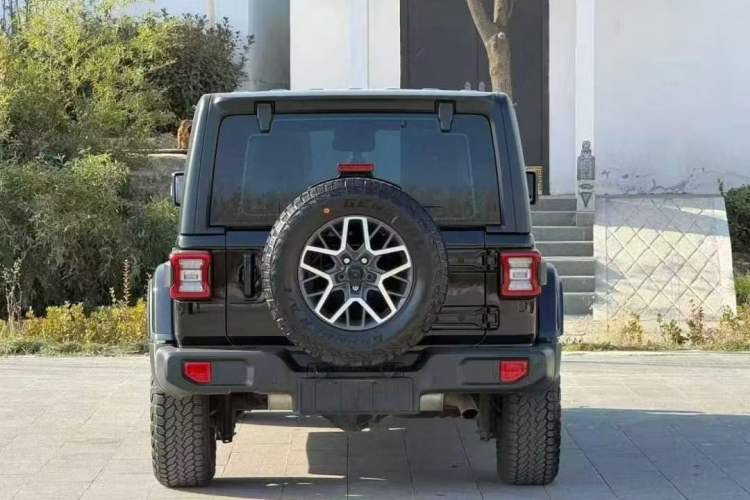 Used Jeep Wrangler 2024 2.0T Sahara Four-Door Edition