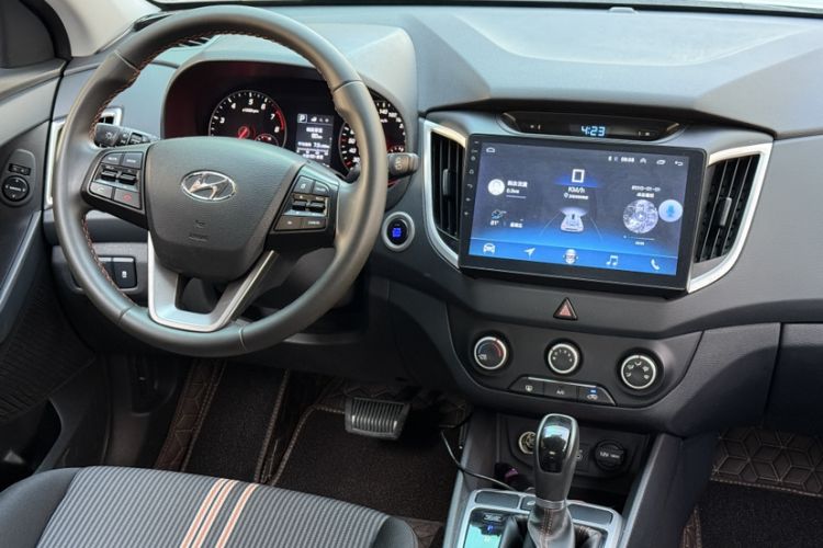 Used Hyundai ix25 2016 1.6T Dual-Clutch Two-Wheel Drive Smart GLS Model
