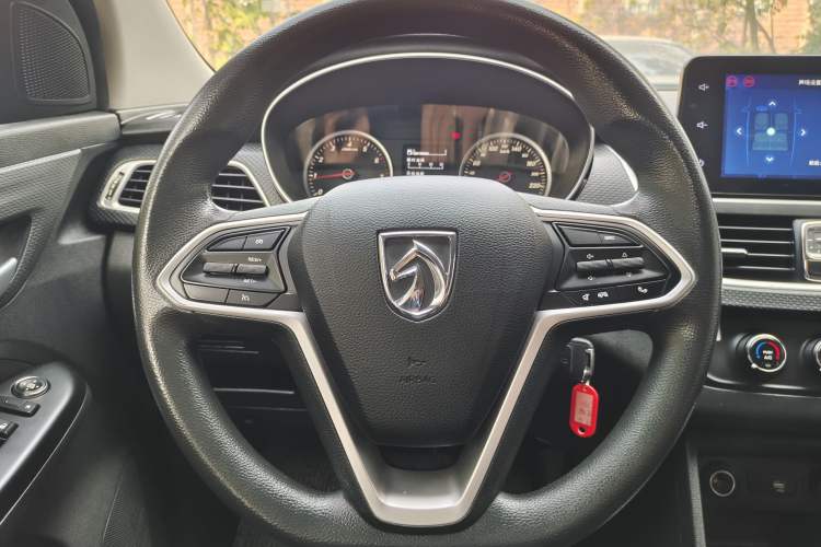 Used Baojun 730 2019 1.5T CVT Fashion Model 7 Seats China V Emission Standard