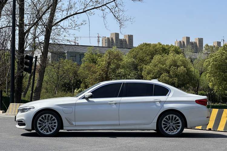 Used BMW 5 Series New Energy 2020 Mileage Upgrade Version 530Le Luxury Package Exterior 4