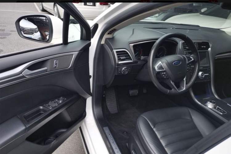 Used Ford Mondeo 2017 EcoBoost 200 Stylish Model