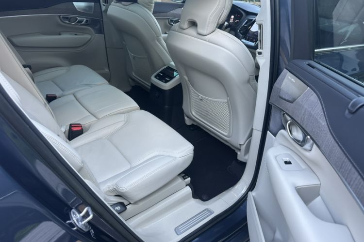 Used Volvo XC90 New Energy 2023 T8 RECHARGE Luxury Prestige 7-Seater
