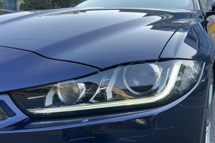 Used Jaguar XE 2017 2.0T 200 PS R-Sport
