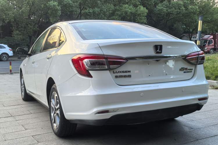 Used Luxgen 5 2015 1.8T Automatic ZhiZun Model
