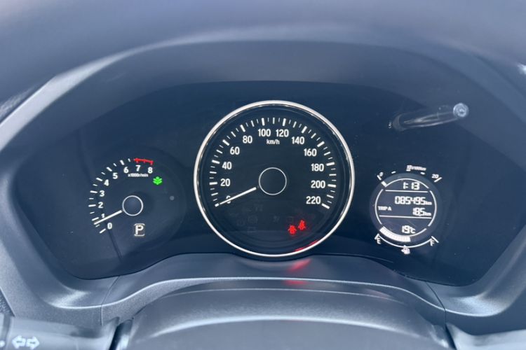 Used Honda Vezel 2015 1.5L CVT two-wheel drive Comfort trim
