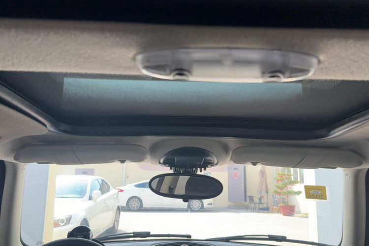 Used MINI MINI 2013 1.6L ONE Limited Edition Third Version