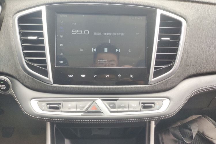 Used Geely Auto Vision X6 2019 1.4T Manual 4G Connect Luxury Model China VI Standard