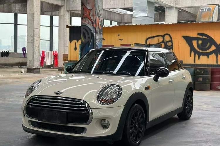 Used MINI MINI 2015 1.5T COOPER Fun Five-Door Edition