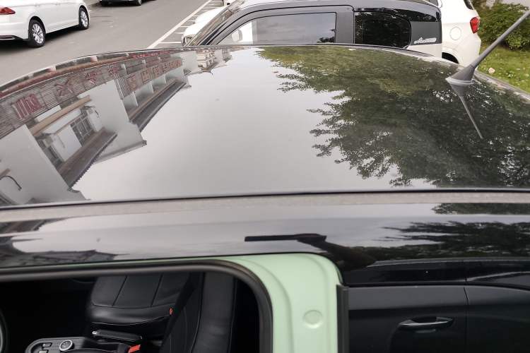 Used Wuling Hongguang MINIEV 2021 Macaron Premium Model – Lithium Iron Phosphate