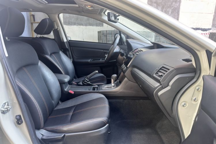 Used Subaru XV 2014 2.0i Comfort Edition