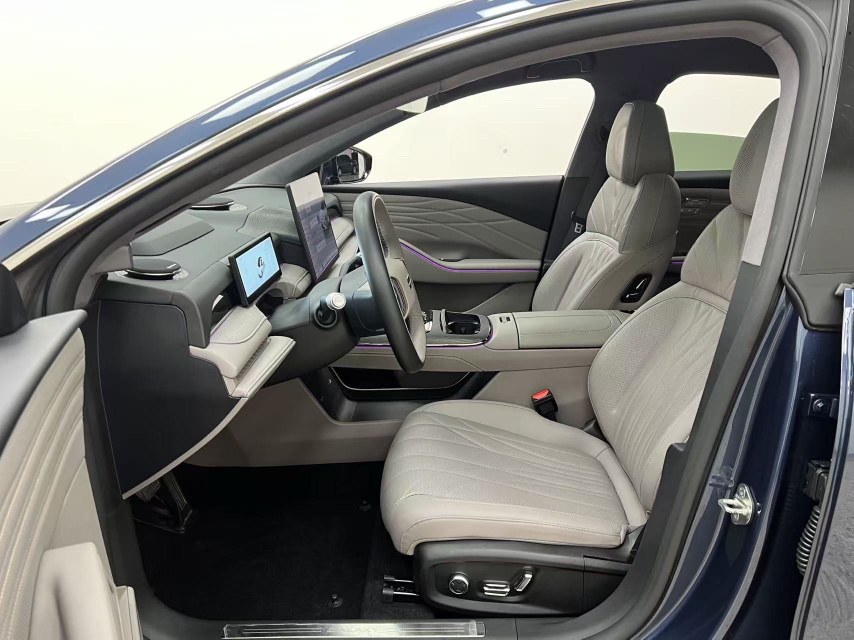 Geely Galaxy 8 2025 130km EM-P Starship Edition — снимка 19