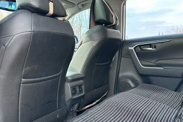 Used Toyota RAV4 2020 Dual-Engine 2.5L E-CVT Two-Wheel Drive Elite Edition
