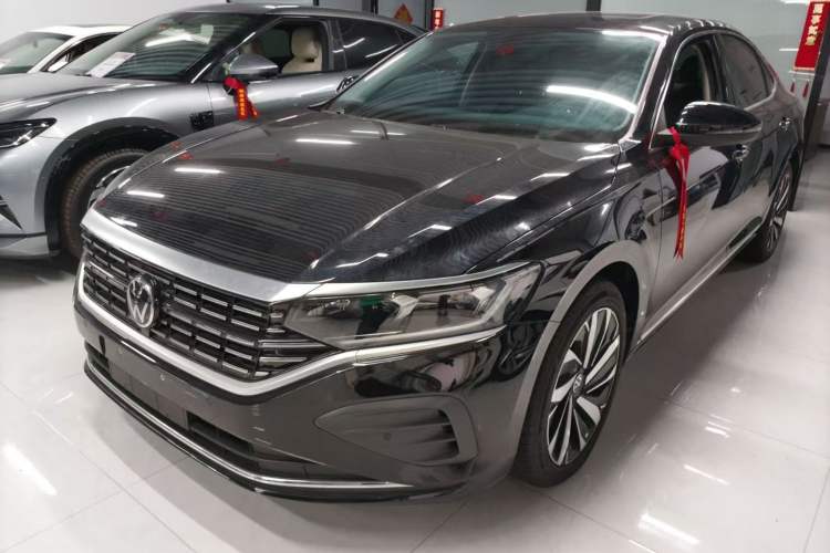 Used Volkswagen Passat 2024 380TSI Dragon Edition
