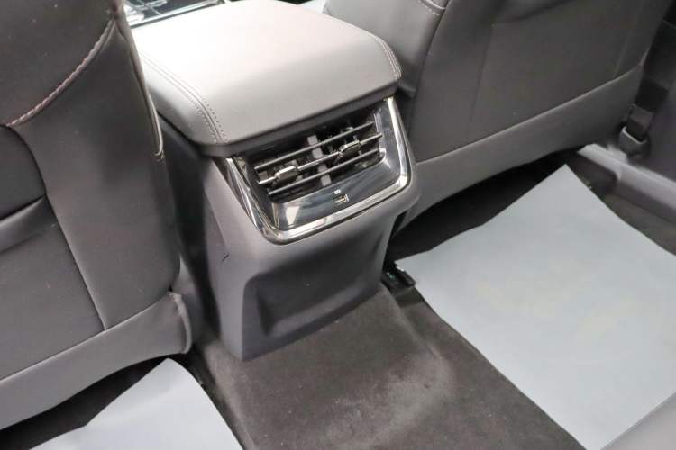 Used Ford Equator Sport 2022 EcoBoost 170 Premier Edition
