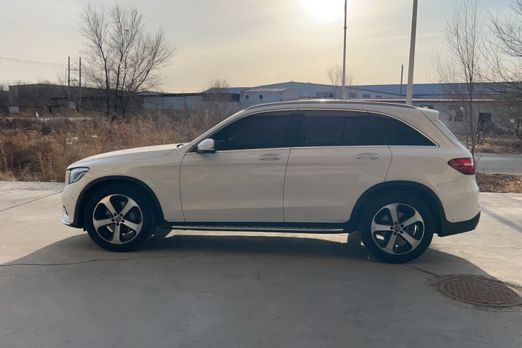 Used Mercedes-Benz GLC 2018 GLC 260 4MATIC Luxury Model