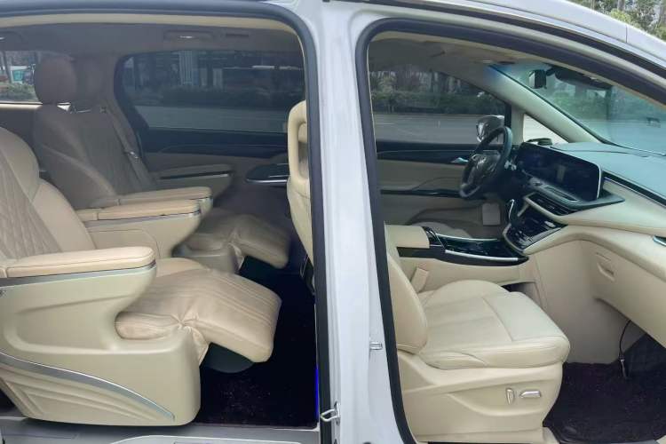 Used Buick GL8 2023 ES Lu Zun Deluxe Model