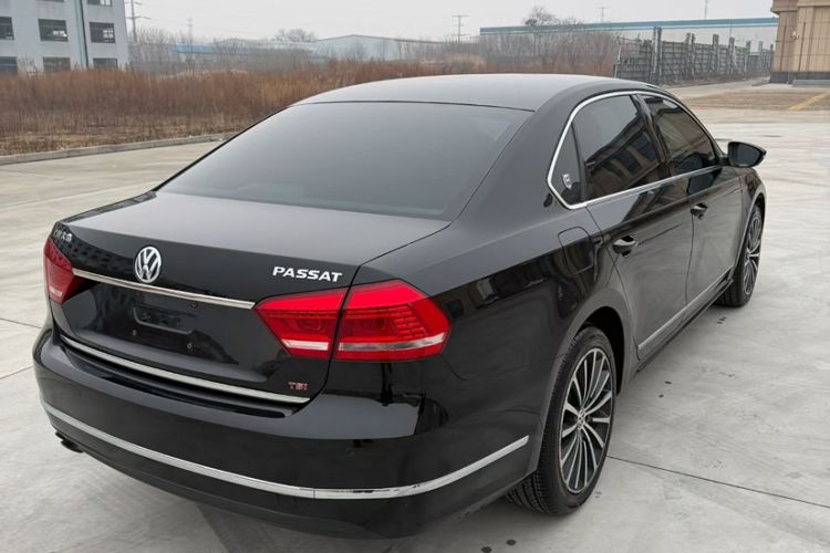 Used Volkswagen Passat 2015 1.8TSI DSG Prestige Edition
