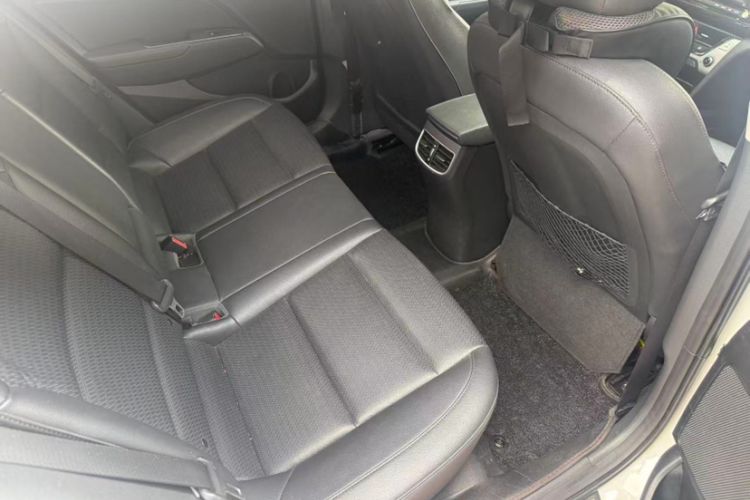 Used Hyundai Elantra (6th Generation / Lingdong) 2016 1.6L Automatic ZhiXuan · Luxury Version
