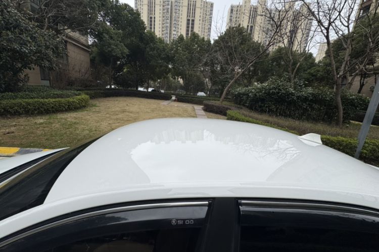 Used Skoda Rapid 2018 1.6L Manual Standard Edition Roof