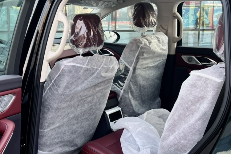 Used Hongqi HS7 PHEV 2025 Model 2.0T PHEV Four-Wheel Drive 2 Millionth Anniversary Edition—7 Seats