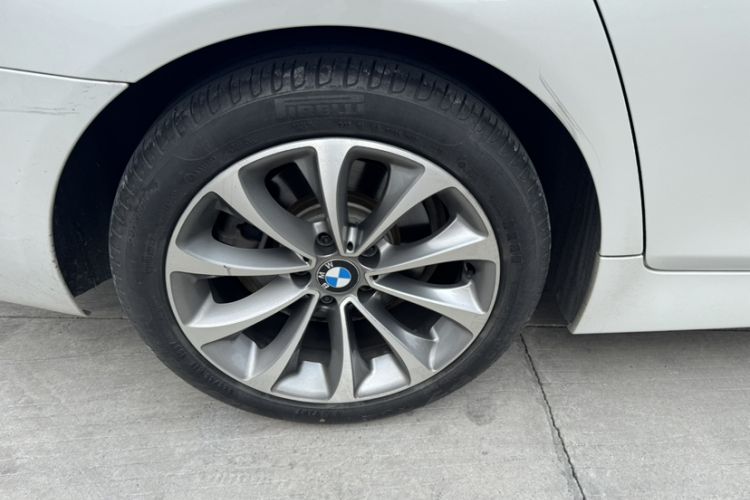 Used BMW 5 Series 2014 528Li Leading Model Exterior 8