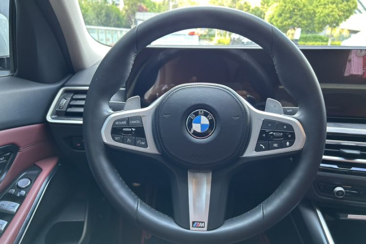 Used BMW 3 Series 2023 325i M Sport Package Interior 3