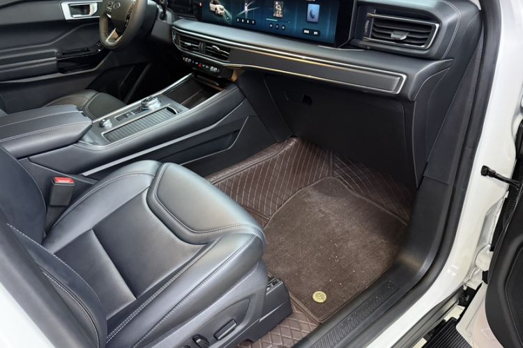 Used Ford Explorer 2024 2.3T EcoBoost All-Wheel Drive Stylish Plus Version 7 Seats