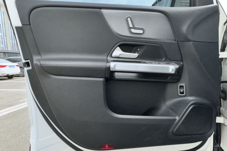 Used Mercedes-Benz GLB 2021 GLB 200 Dynamic Edition Interior 12