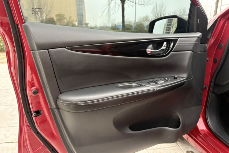 Used Nissan Tiida 2019 1.6L CVT Smart Drive Version China VI Standard
