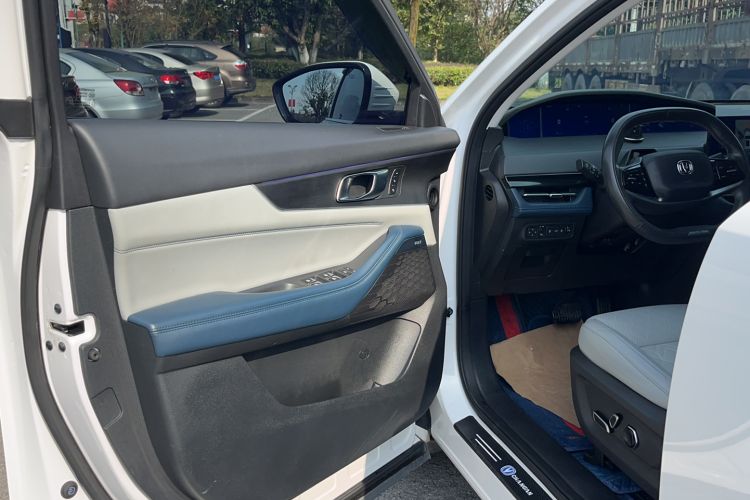 Used CHANGAN UNI-K iDD 2022 Blue Whale iDD 130km 1.5T Prestige Model Interior 3