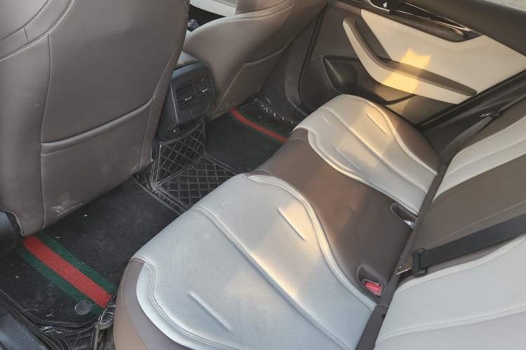 Used BYD Qin PLUS 2024 HONOR Edition DM-i 55KM Leading Model Interior 2