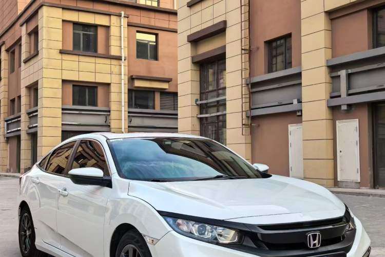 Used Honda Civic 2019 220TURBO CVT Dynamic Edition China VI Exterior 2