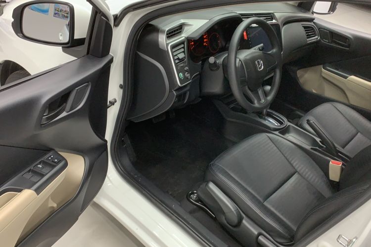 Used Honda City 2017 1.5L CVT Comfort Version Driver Seat